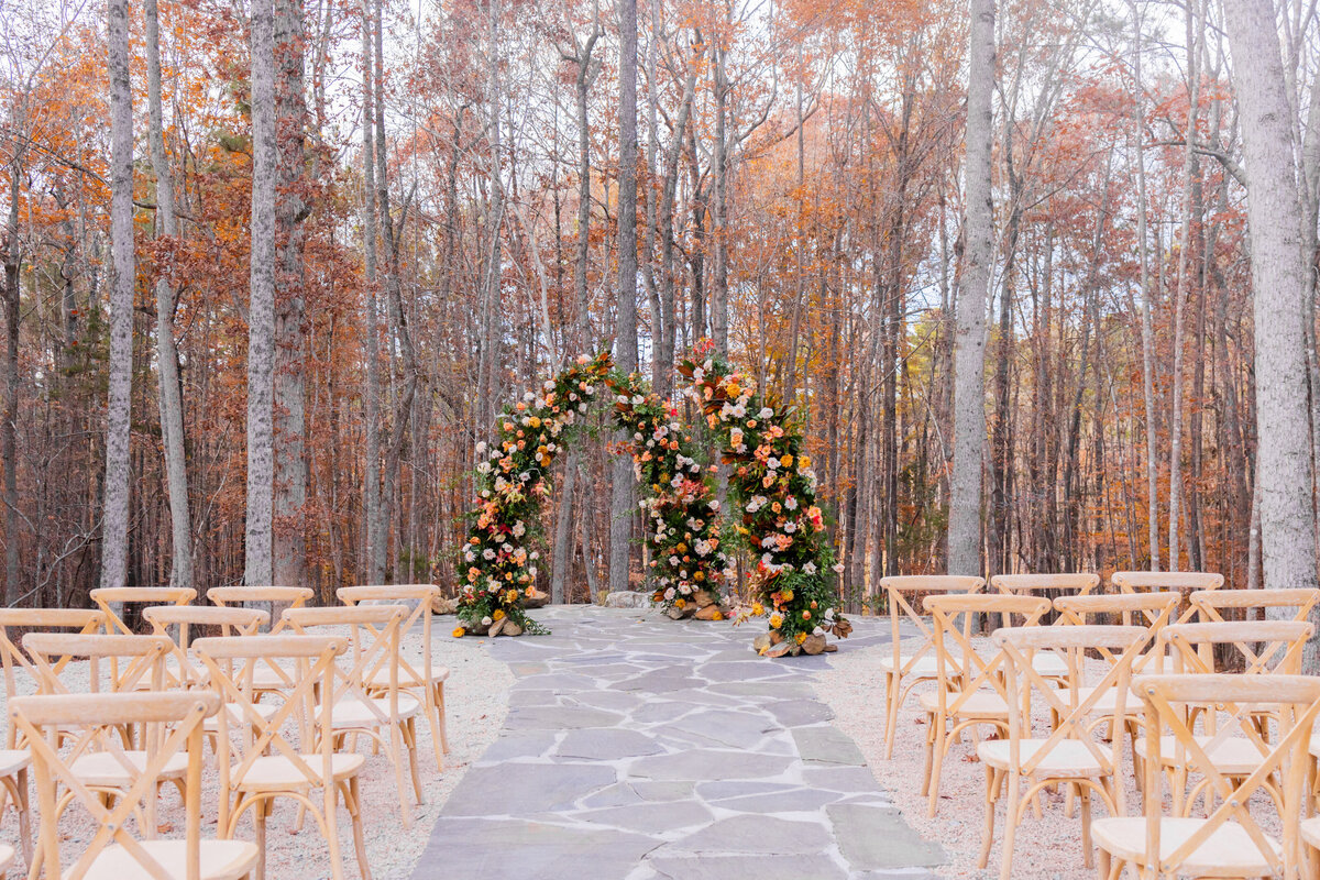 fall wedding arbor at Carolina Grove in Raleigh North Carolina by Raleigh Wedding photographer Amanda Richardson Photography