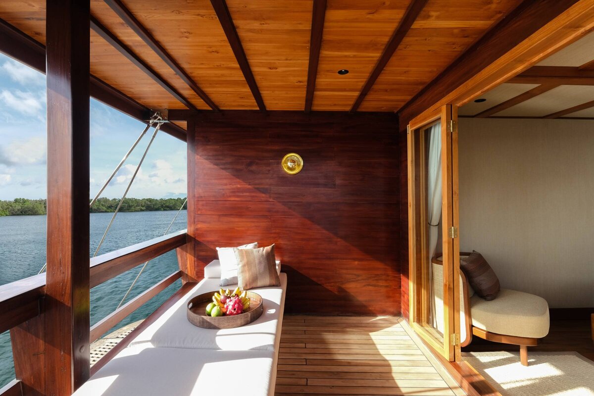 Private Yacht Charter Celestia OS - Terrace 1
