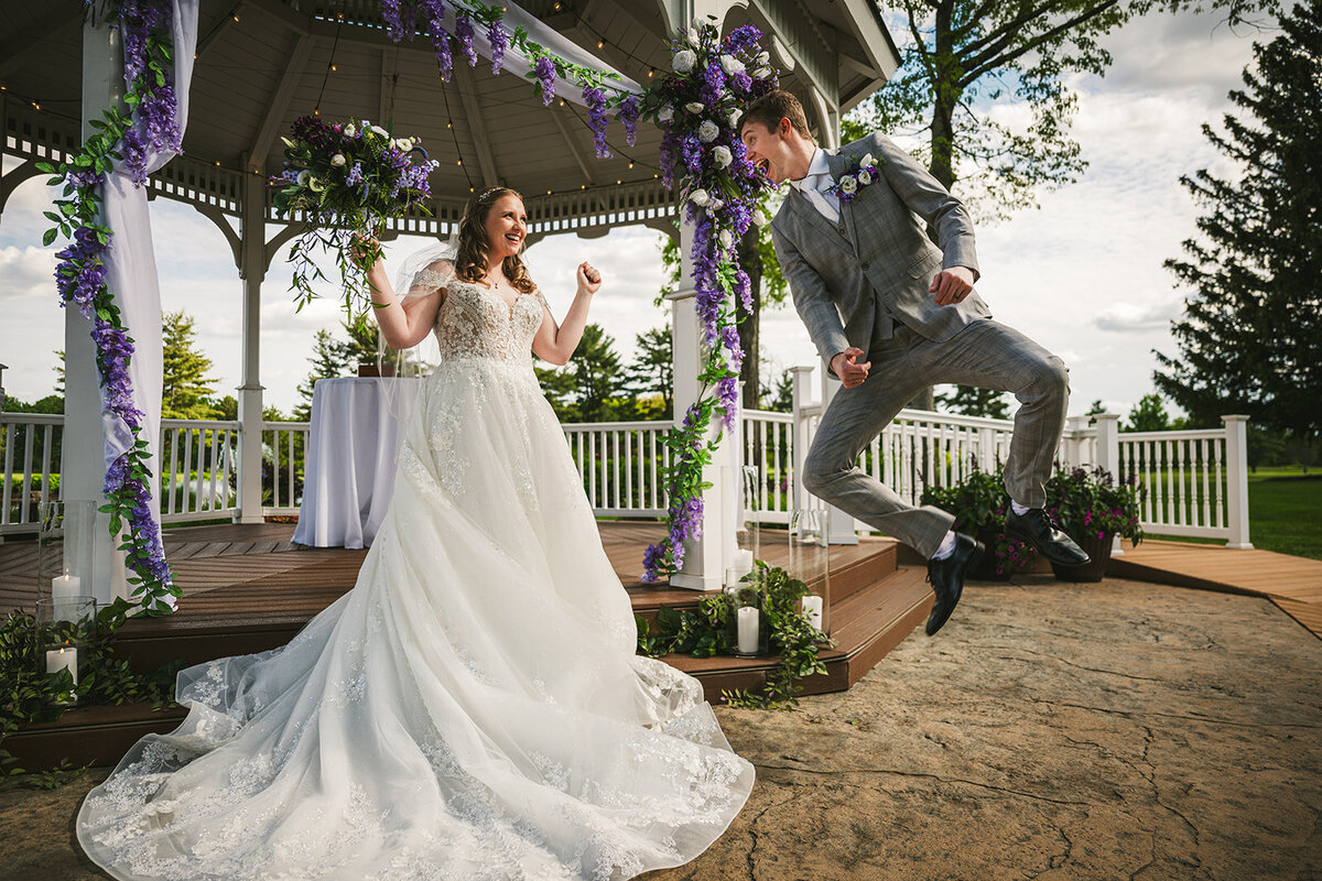 swan-lake-wedding-erin-isaac-616-2_websize