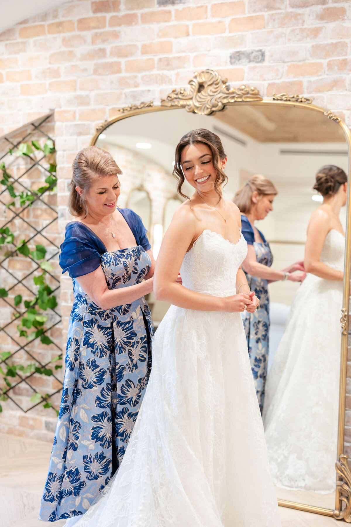 2025_0531_Megan&WillGibbens_SneakPeek_0028