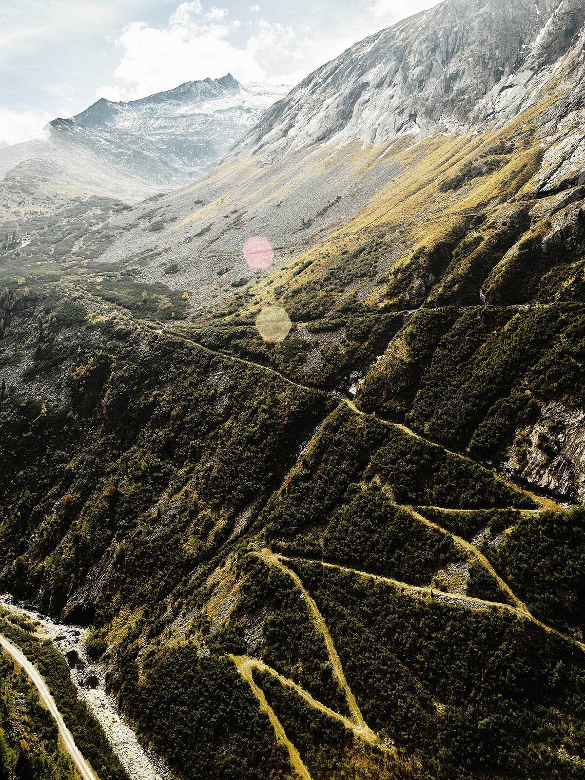 Professionelle Landschaftsfotografie im Maltatal in Kärnten – eindrucksvolle Serpentinen und alpine Bergkulisse fotografiert vom Spezialisten für Alpenlandschaften – Fotograf Atelier Schulte, österreichweit.