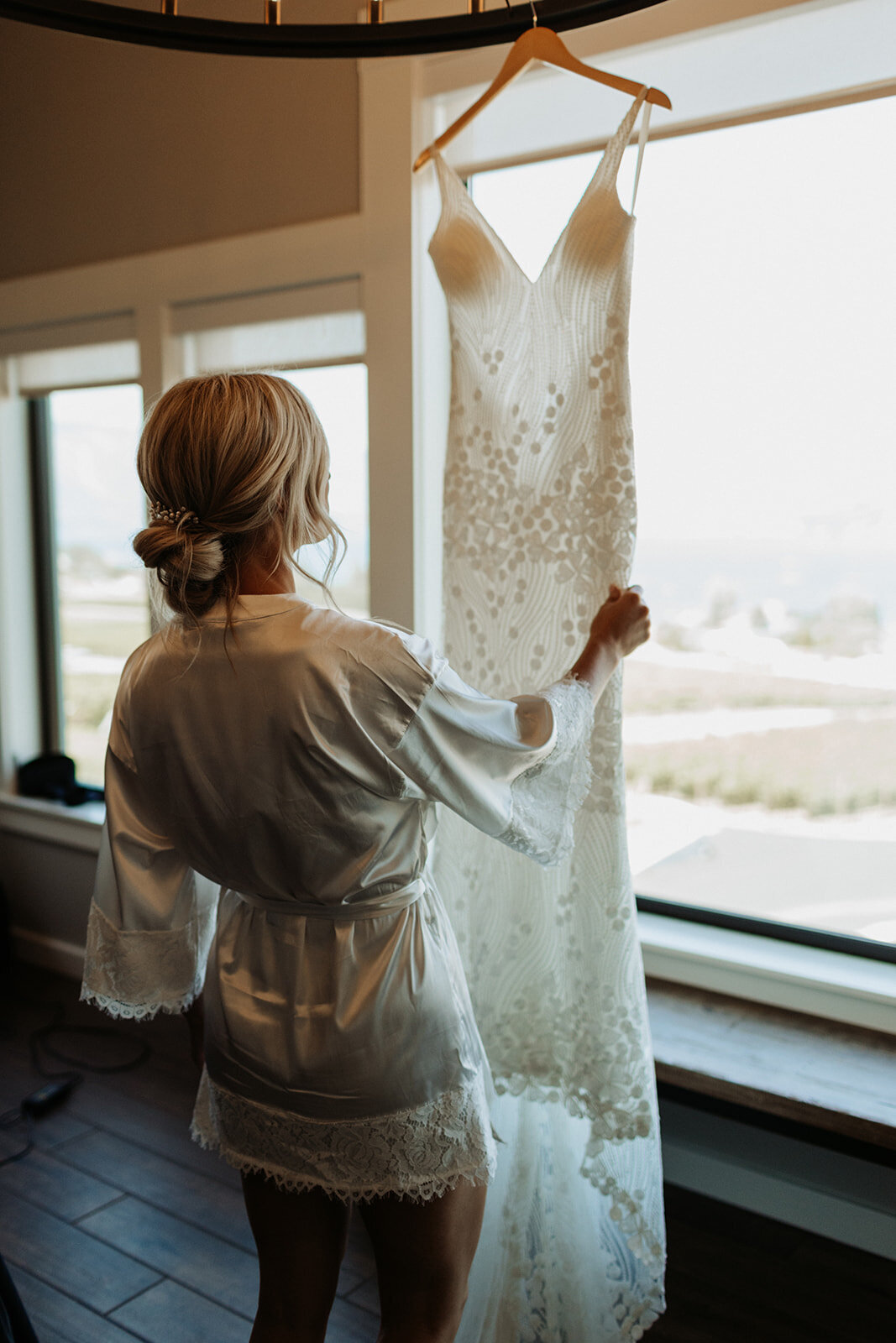 Hannah+Daniel_Lake_Chelan_Wedding-42