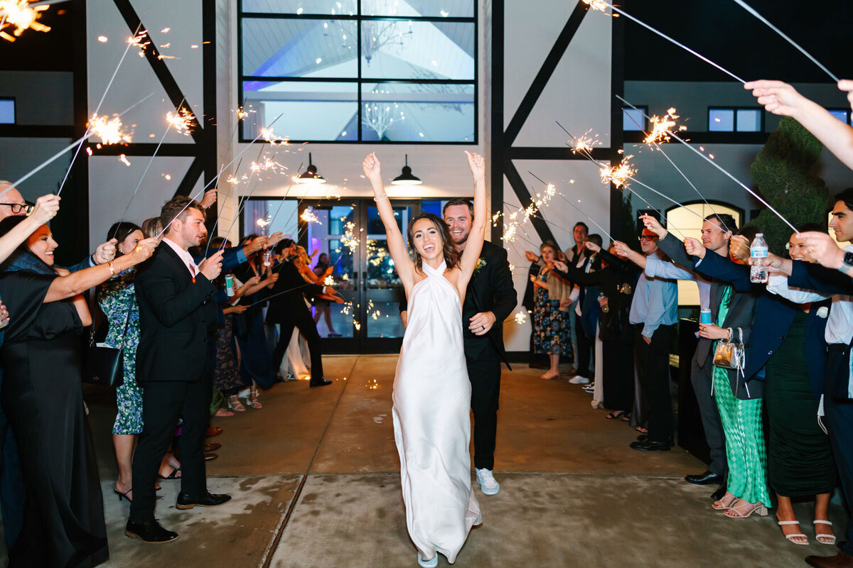 Sydney-and-Carsen-Luxury-wedding-in-Dallas-Texas-Bella-Vista-Wedding-Planning-003