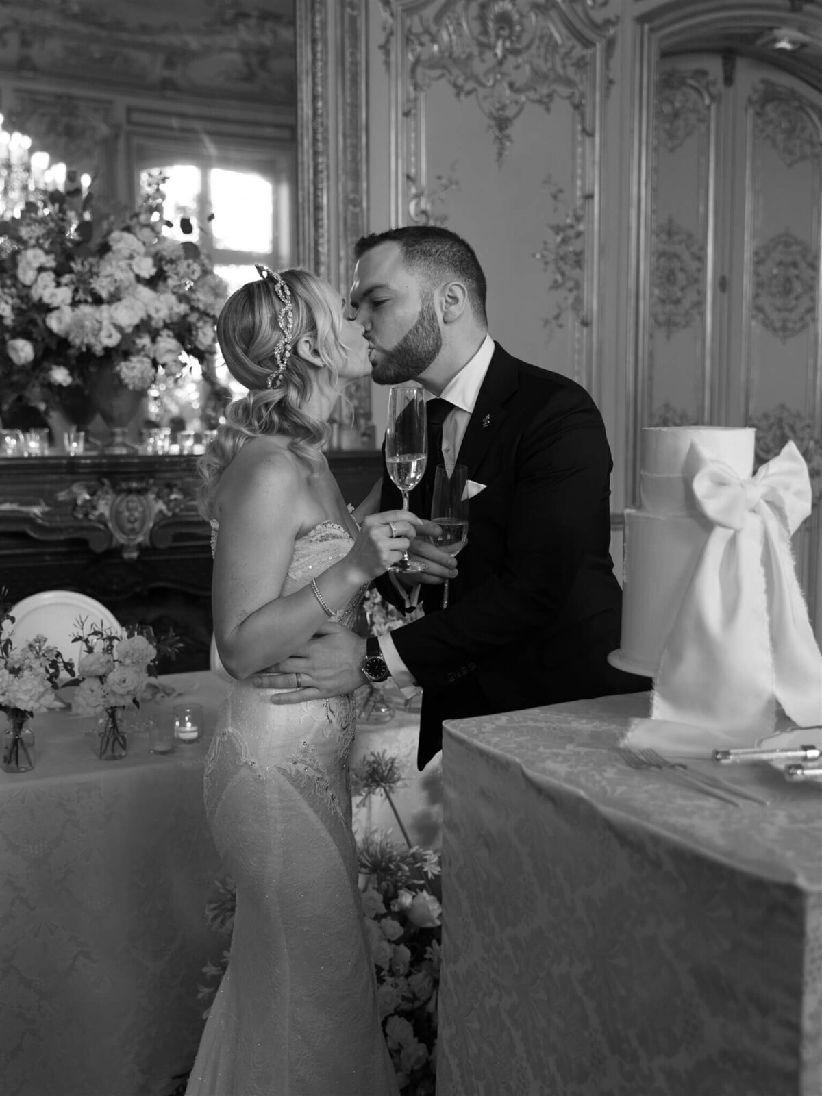 DianeSoteroPhotography_Wedding_StJamesHotel_HotelLeMarois_Paris_France_506