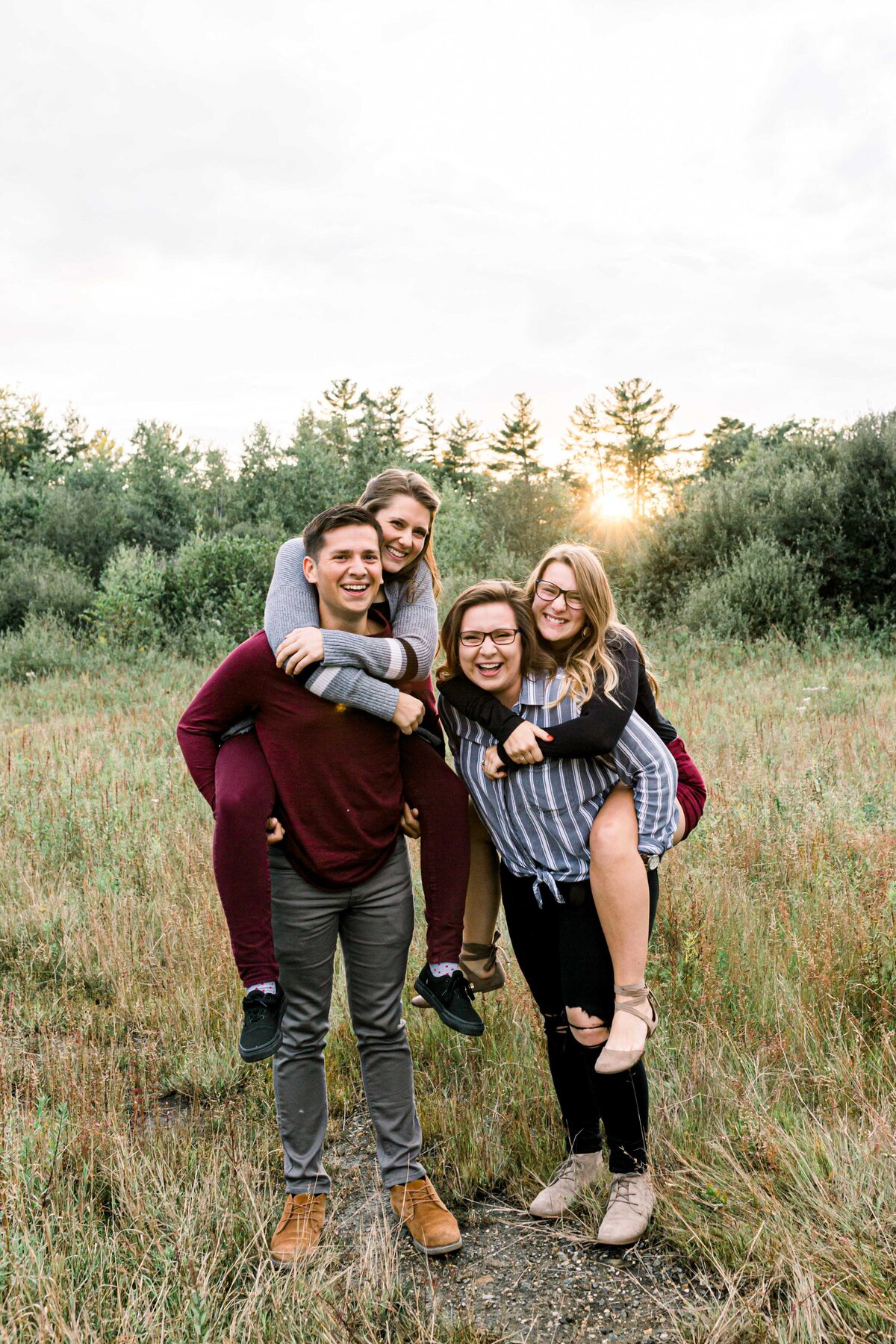 Alyssa Joy Gordon . New Hampshire Portrait Photographer . Senior Portraits . Family Portraits