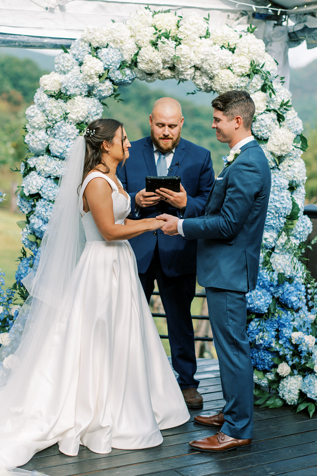 Maggie Zach Previews-64
