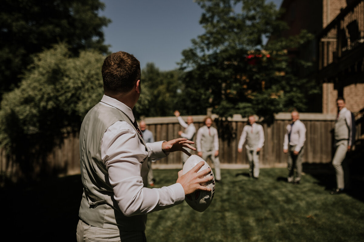 julianne-brett-wedding-aurora-summer-1
