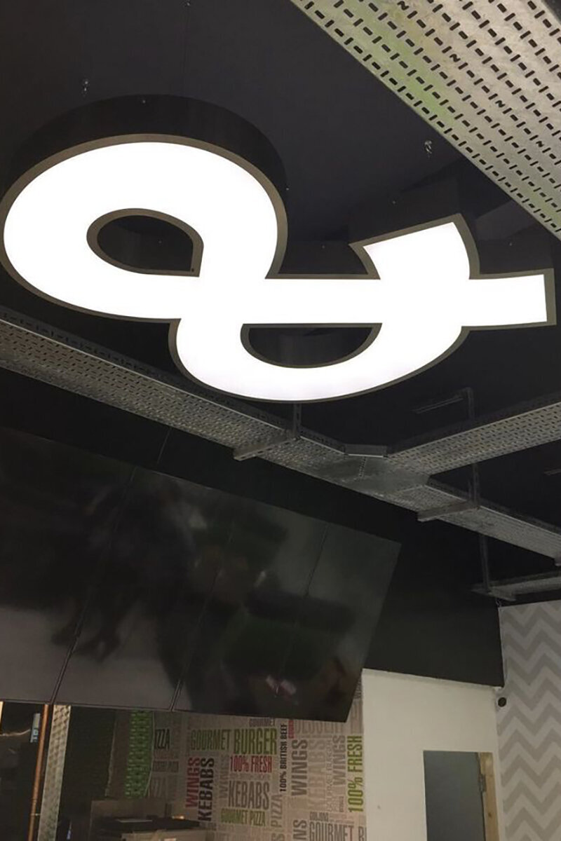 ellis-signs-built-up-rim-and-return-face-illuminatred-letters