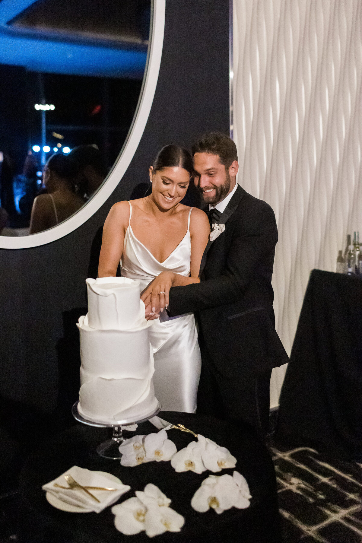 Luxe Black and White Wedding at Palms Casino Resort in Las Vegas - 52
