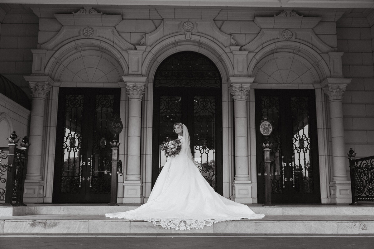 250613-Laura&Alex-Wedding-TheLegacyCastle-PomptonPlains-NJ-Previews-Web-98