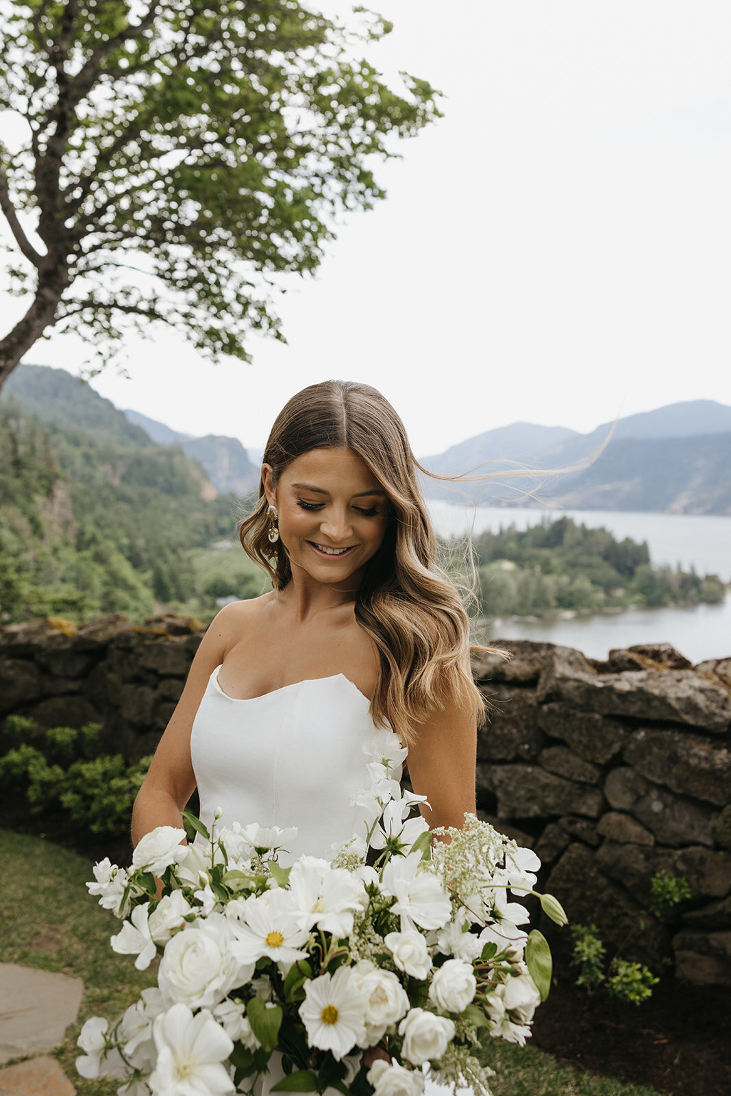 the-griffin-house-hood-river-wedding-photos-e+j-2729