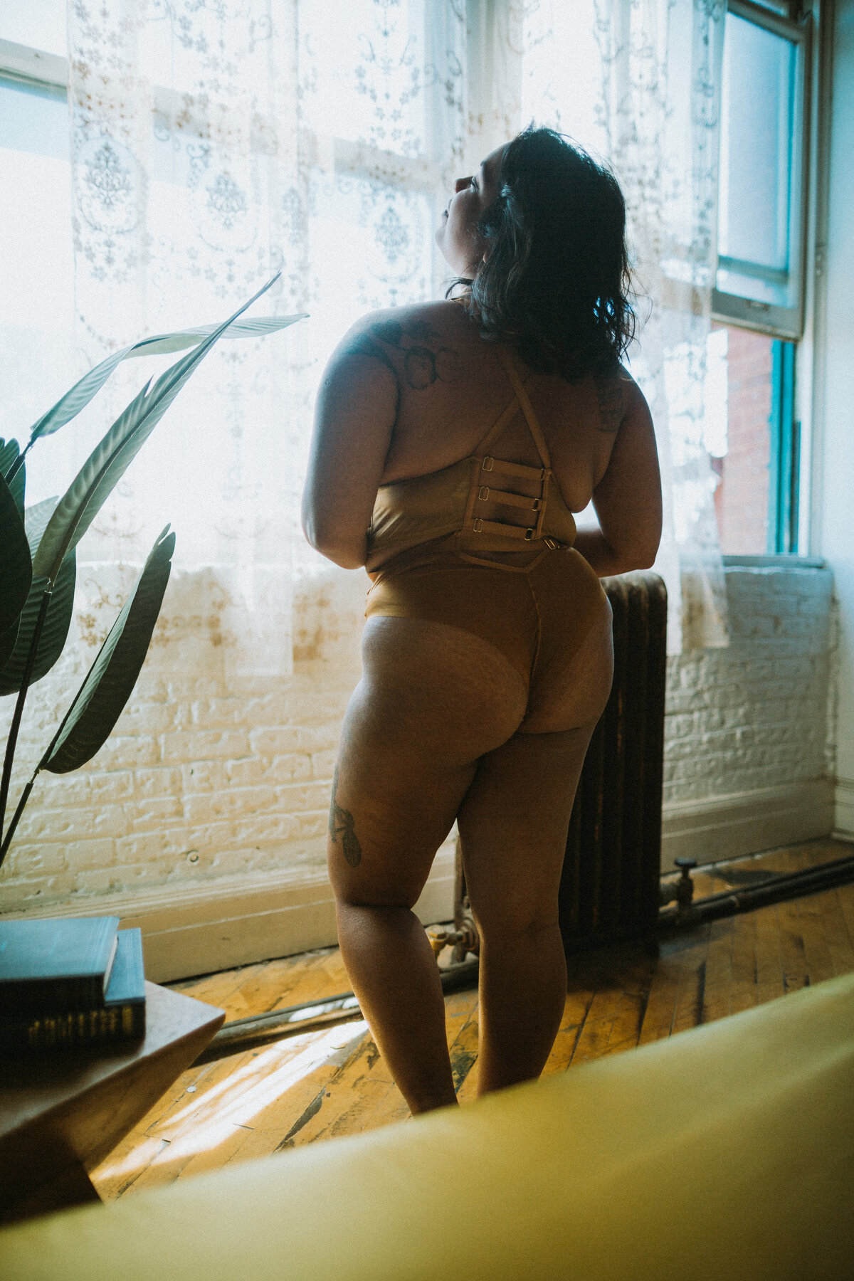 chicago-boudoir-intimate-natural-photographer-studio-empowerment-feminine-45
