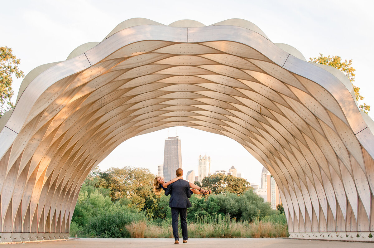 Honeycomb Lincoln Park Chicago Illinois Couples Engagement Photography Shoot