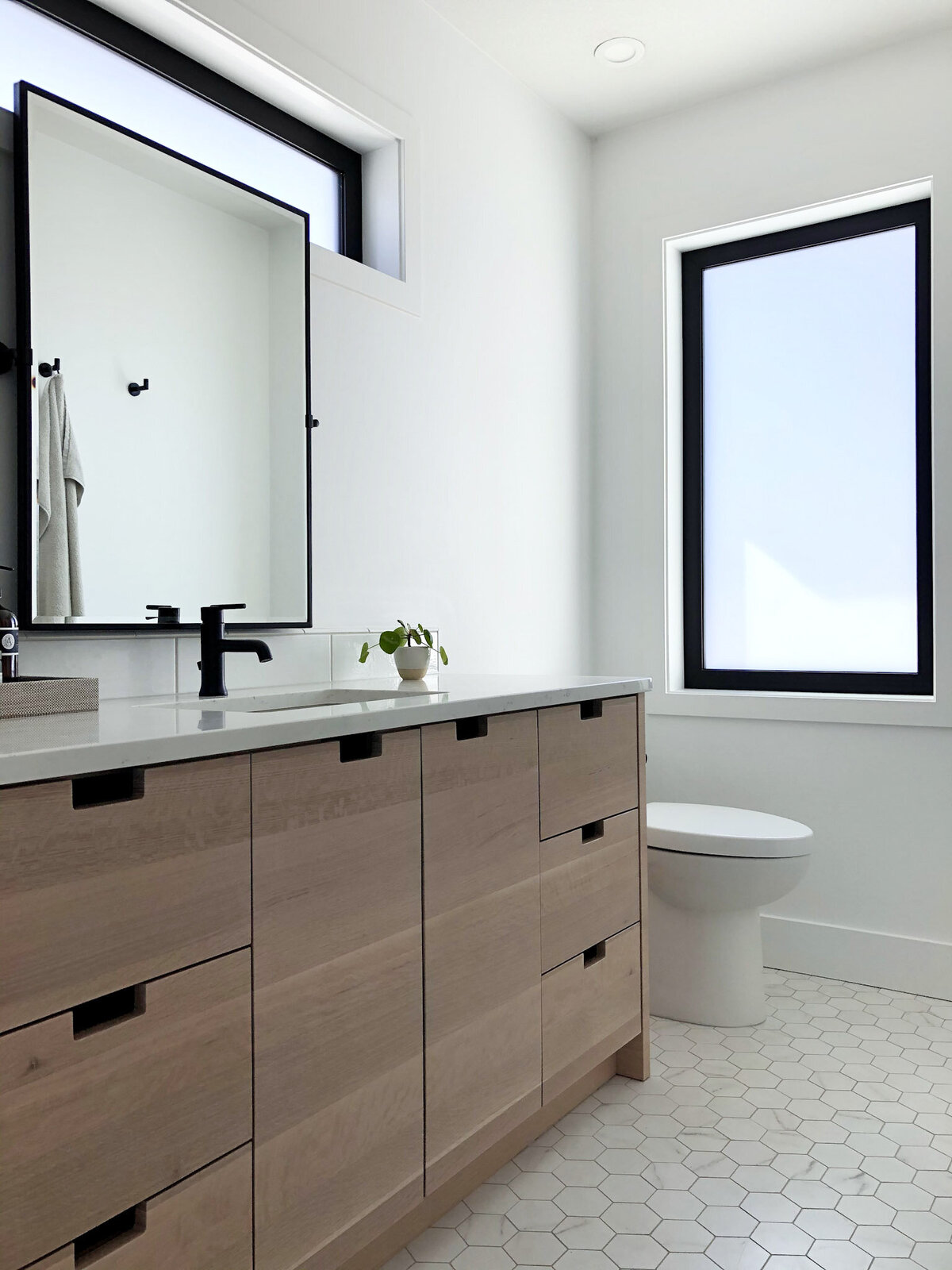 Lethbridge Interior Designer Rebekah Van Hell7