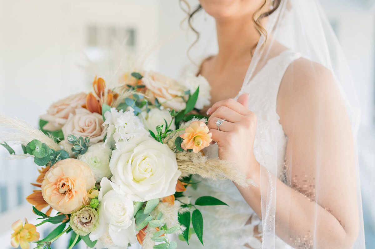 Megan & James | Up the Creek Farms Wedding | Lisa Marshall Photography-14