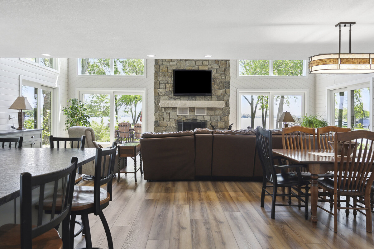 LakeWood - 12204 Hart Ave Annandale_014