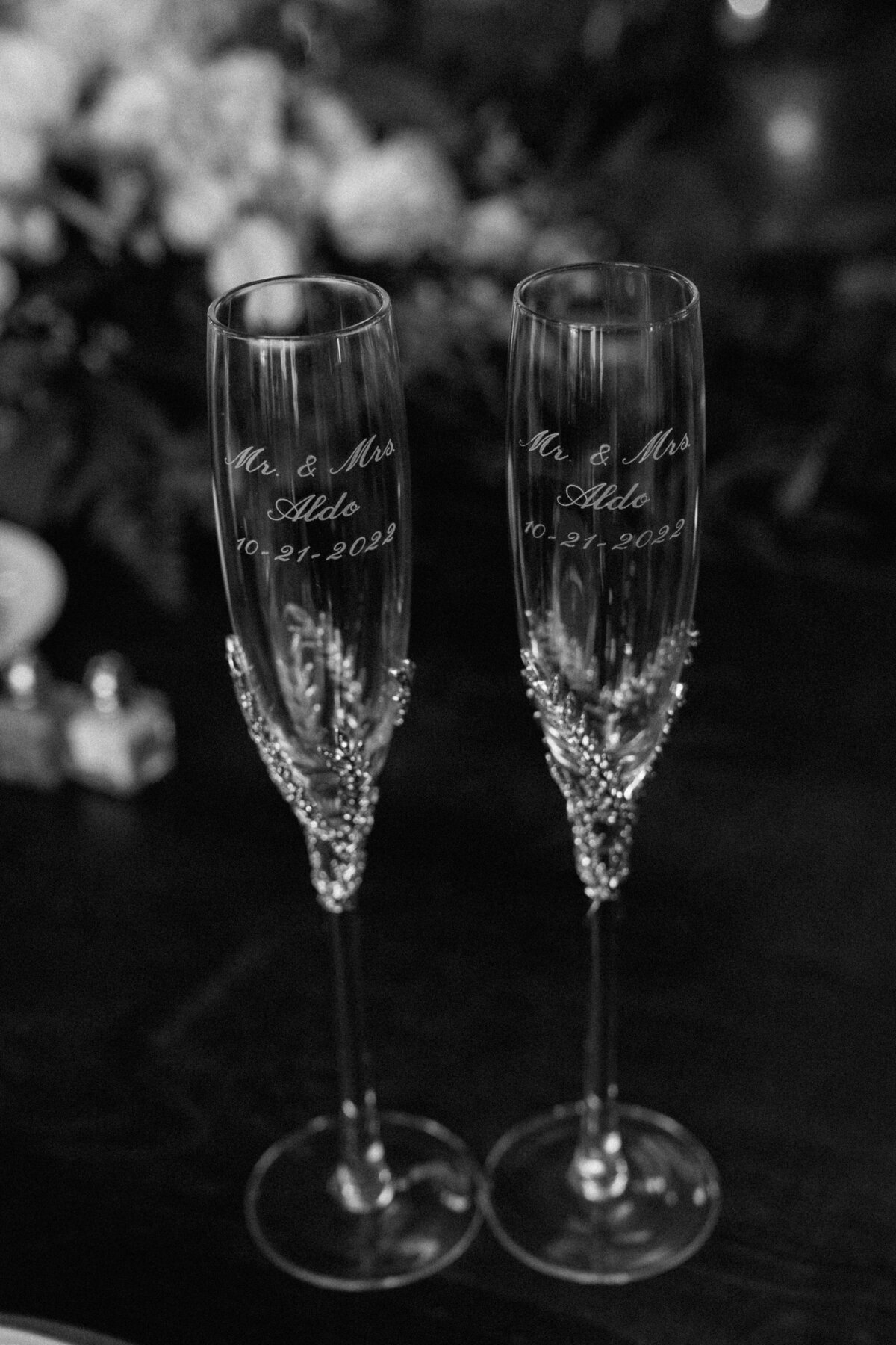 Virginia Beach Wedding Photographer - Norfolk, Hampton Roads, Richmond, Outer Banks, Newport News, Virginia, North Carolina, Maryland, East Coast Documentary and Luxury Wedding Photography - True to life wedding and elopement photography.
