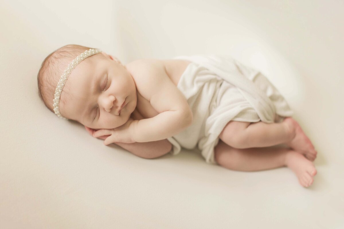 light and airy posed newborn photos Cincinnati in-home newborn session