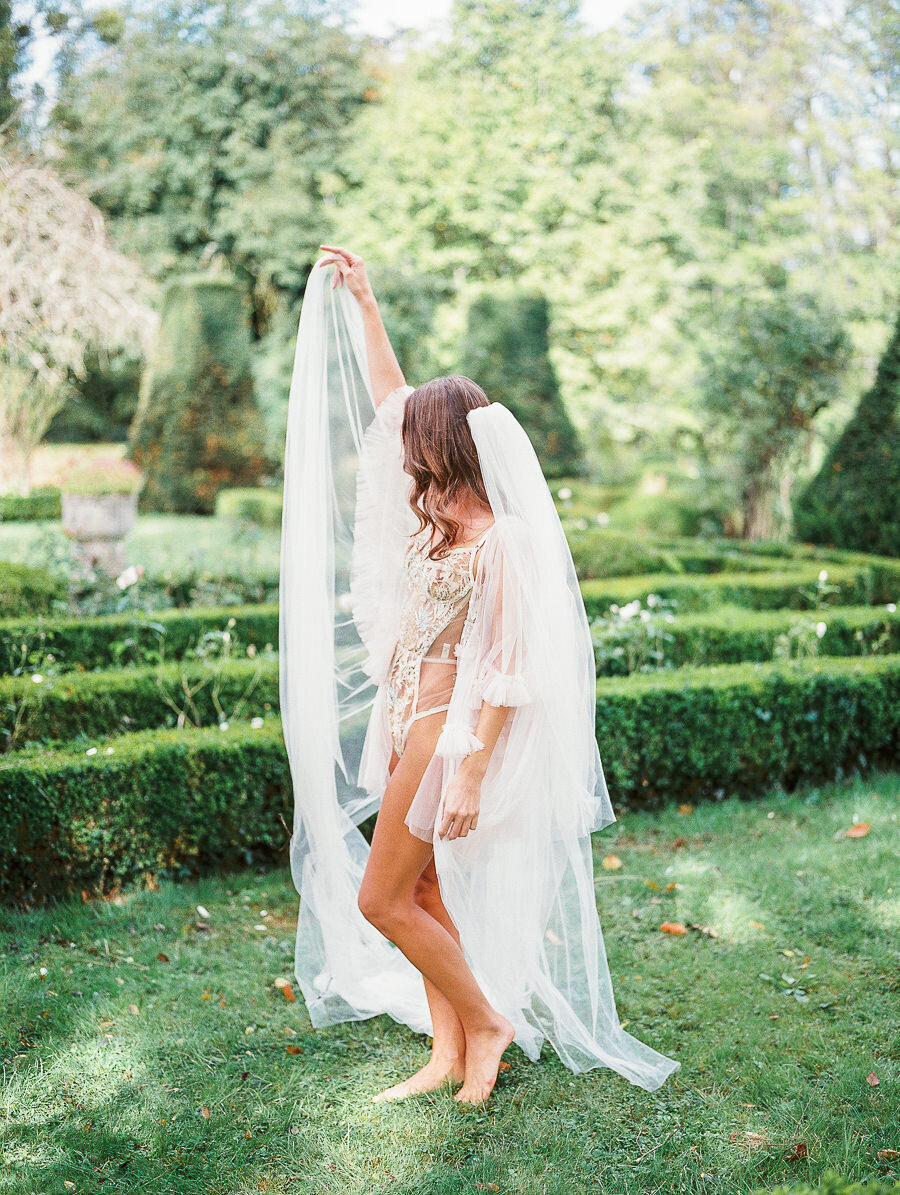 Chateau_de_Bouthonvilliers_Dangeau_France_Wedding_Megan_Harris_Photography-86