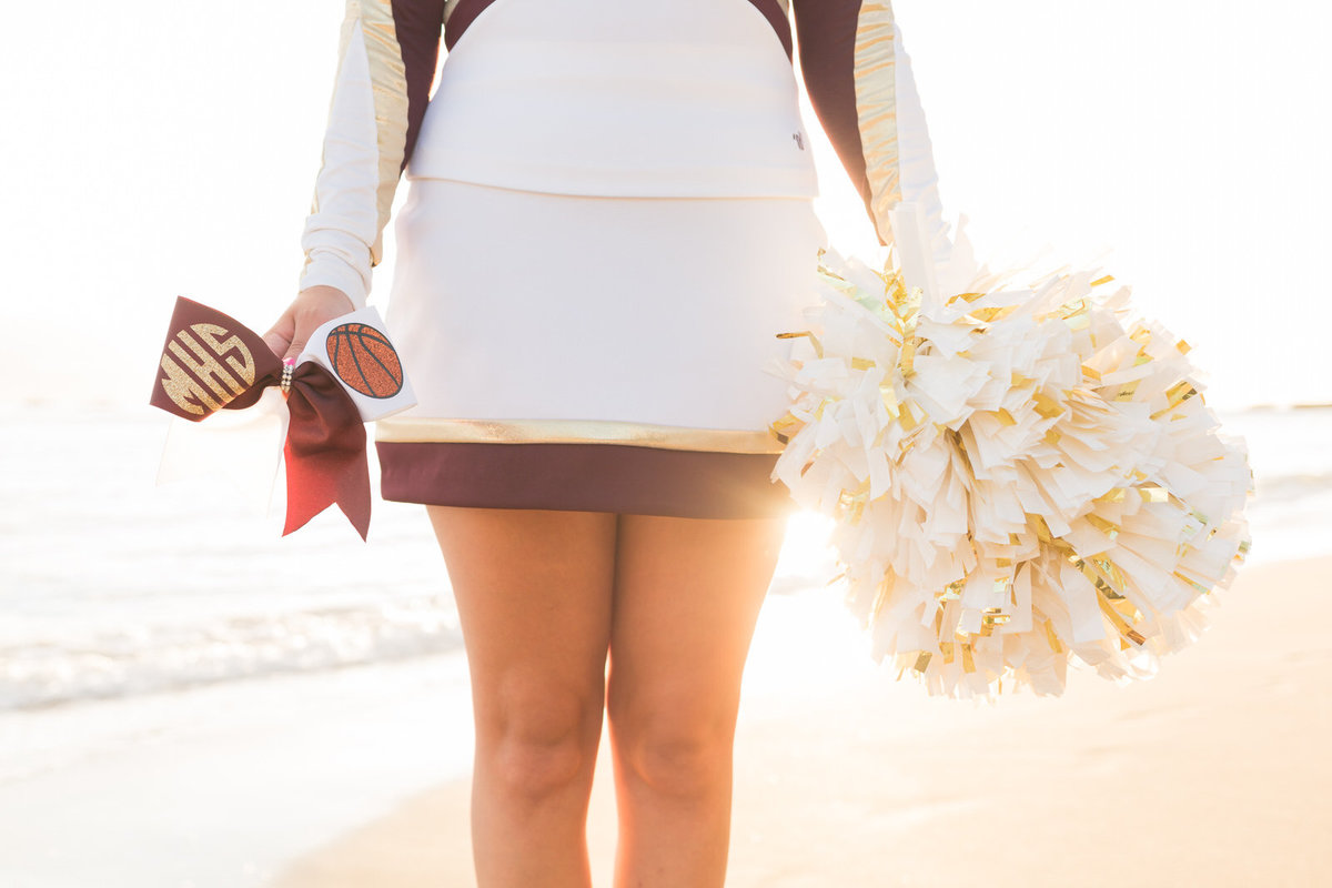Maui senior portrait photographer cheerleading outfit