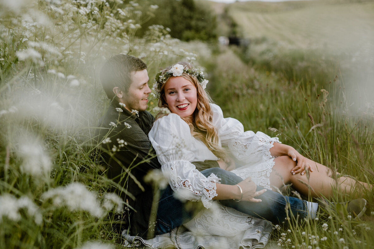 forlovelse_parfoto_charlottechristensen_Risaskogen_Nærbø-01