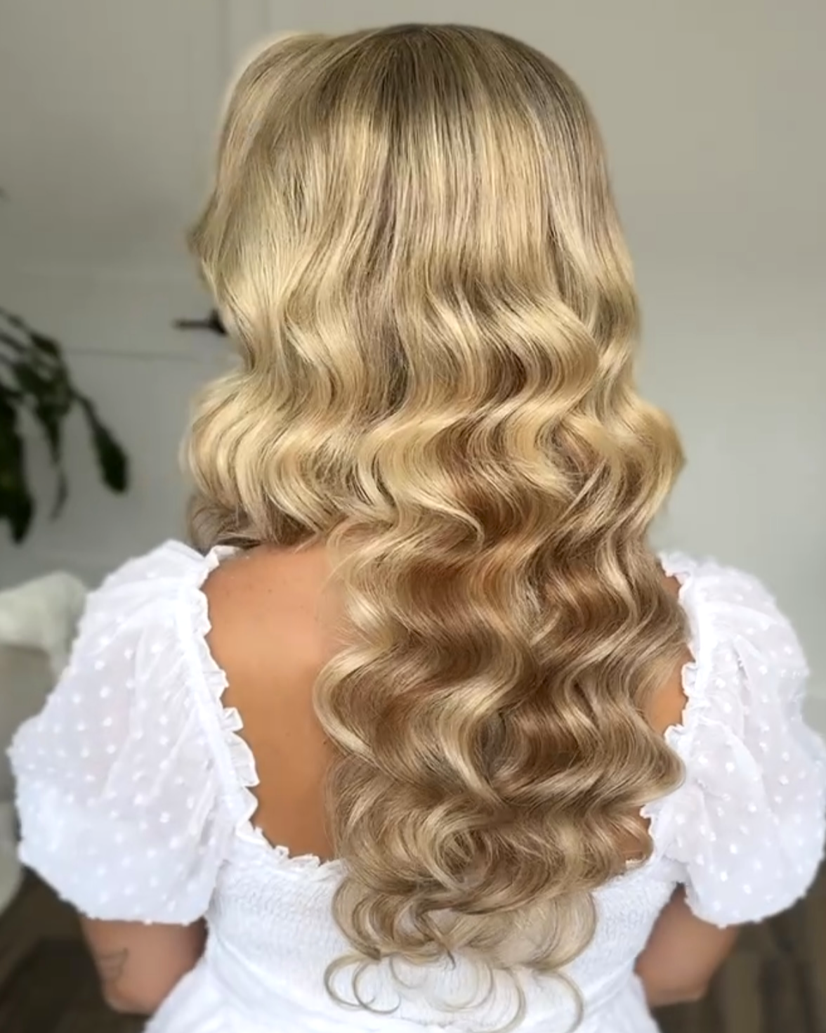Hollywood Glam Waves 02