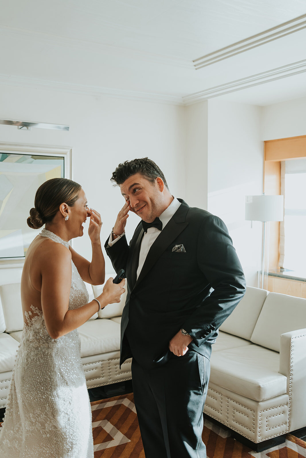 CORRIE-ZACH-NYC-WINTER-WEDDING-AT-GOTHAM-HALL_PHOTOS_BY_MARIA_B_LUNG_0234