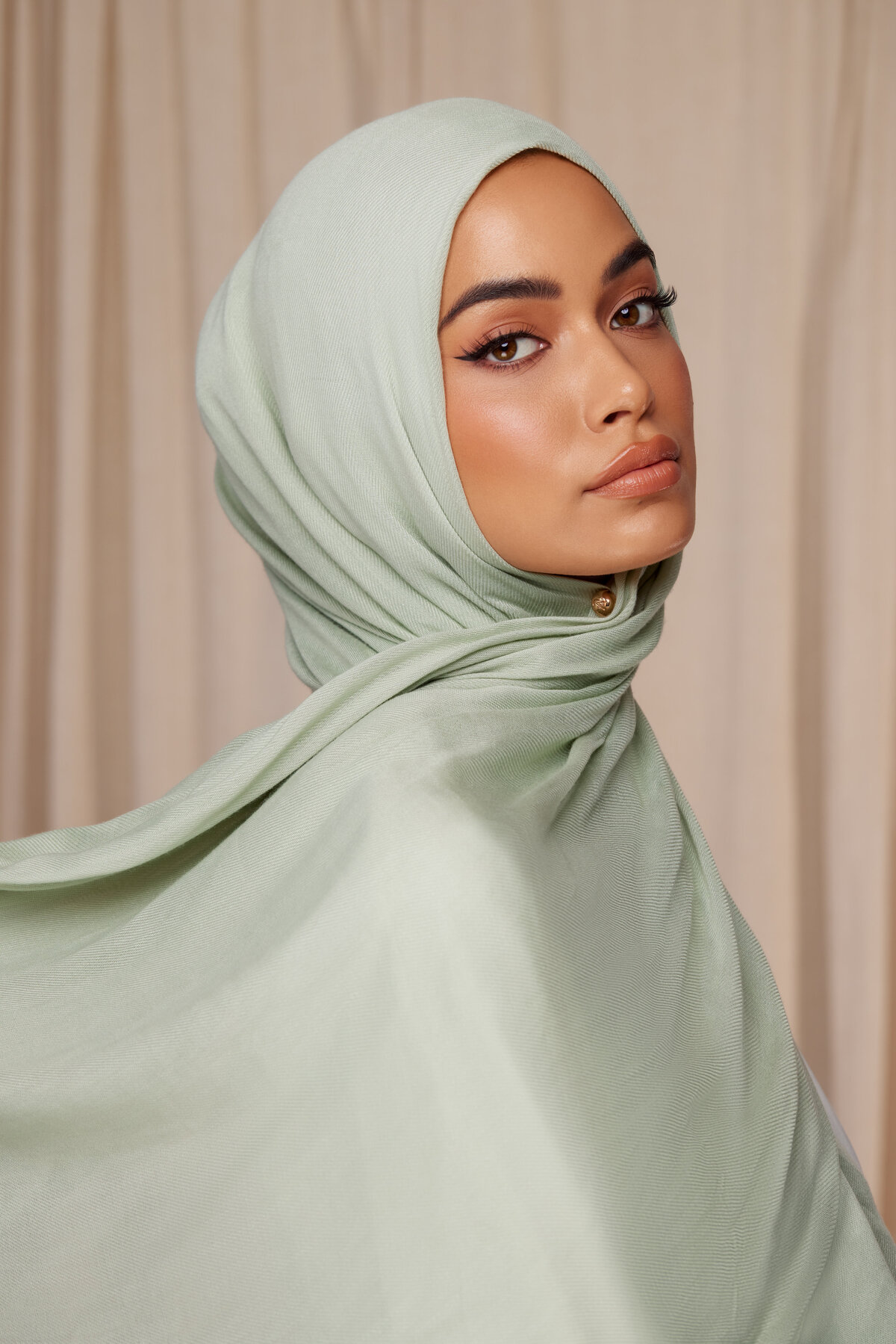 Veiled Collection6657 P