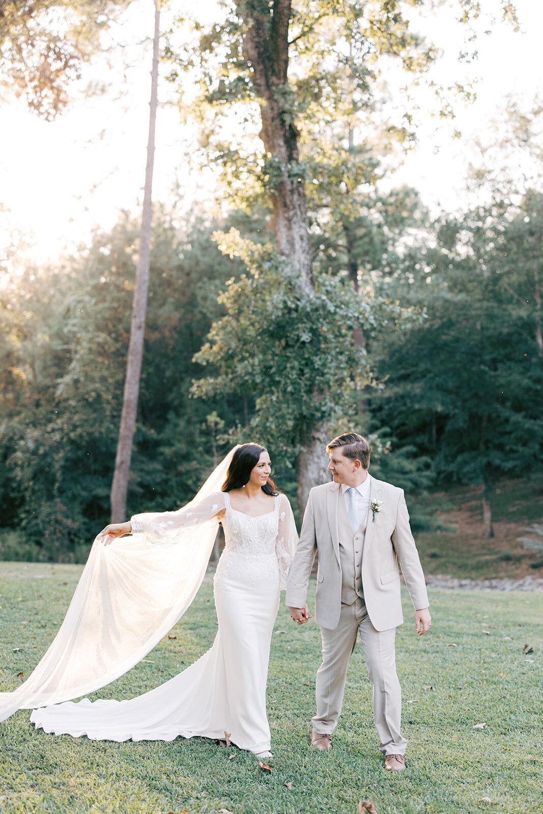 shea-gibson-mississippi-marriage-motherhood-photographer-sellers-wedding-692