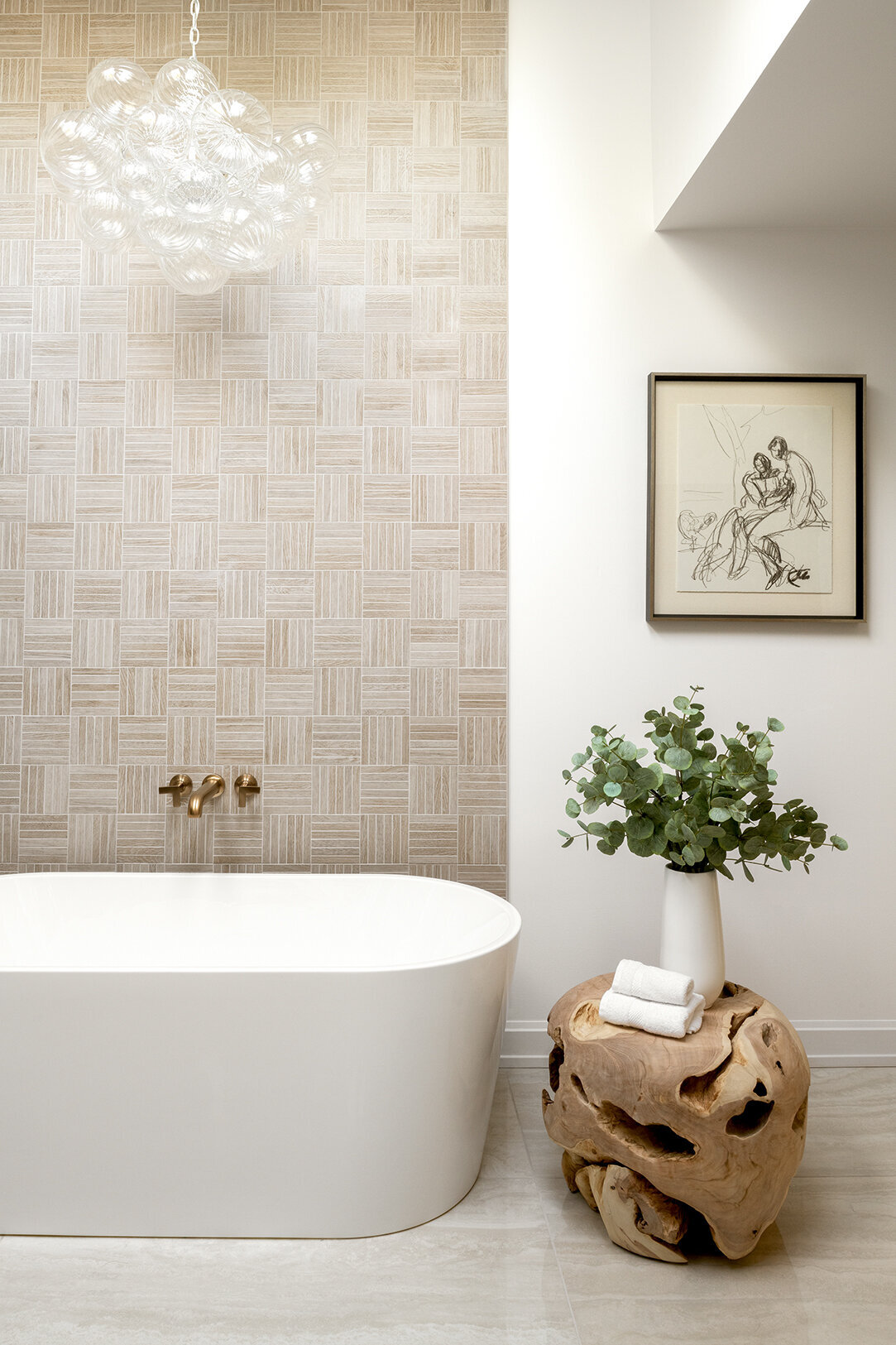 lilac_lores_bath_03_v2