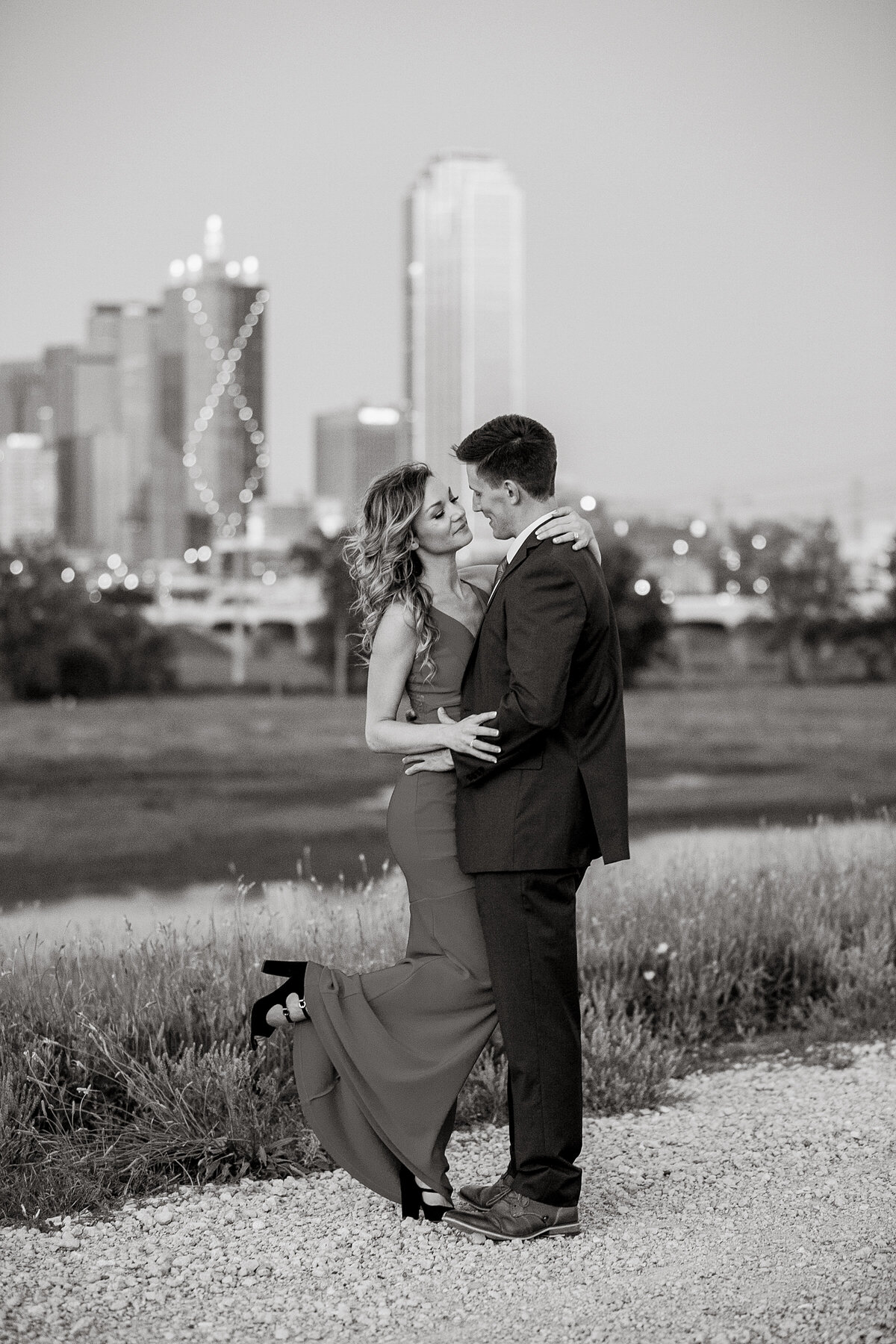 Dallas skyline engagement photos Hampton Morrow 0006