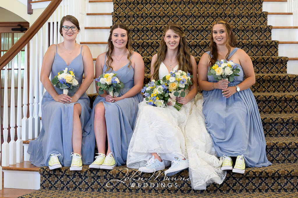 Riverhouse-wedding-haddam-ct-amerworks-flowers-middletown-10