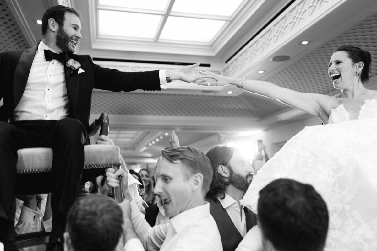 02Sarah_Andrew_WeddingDSC04528