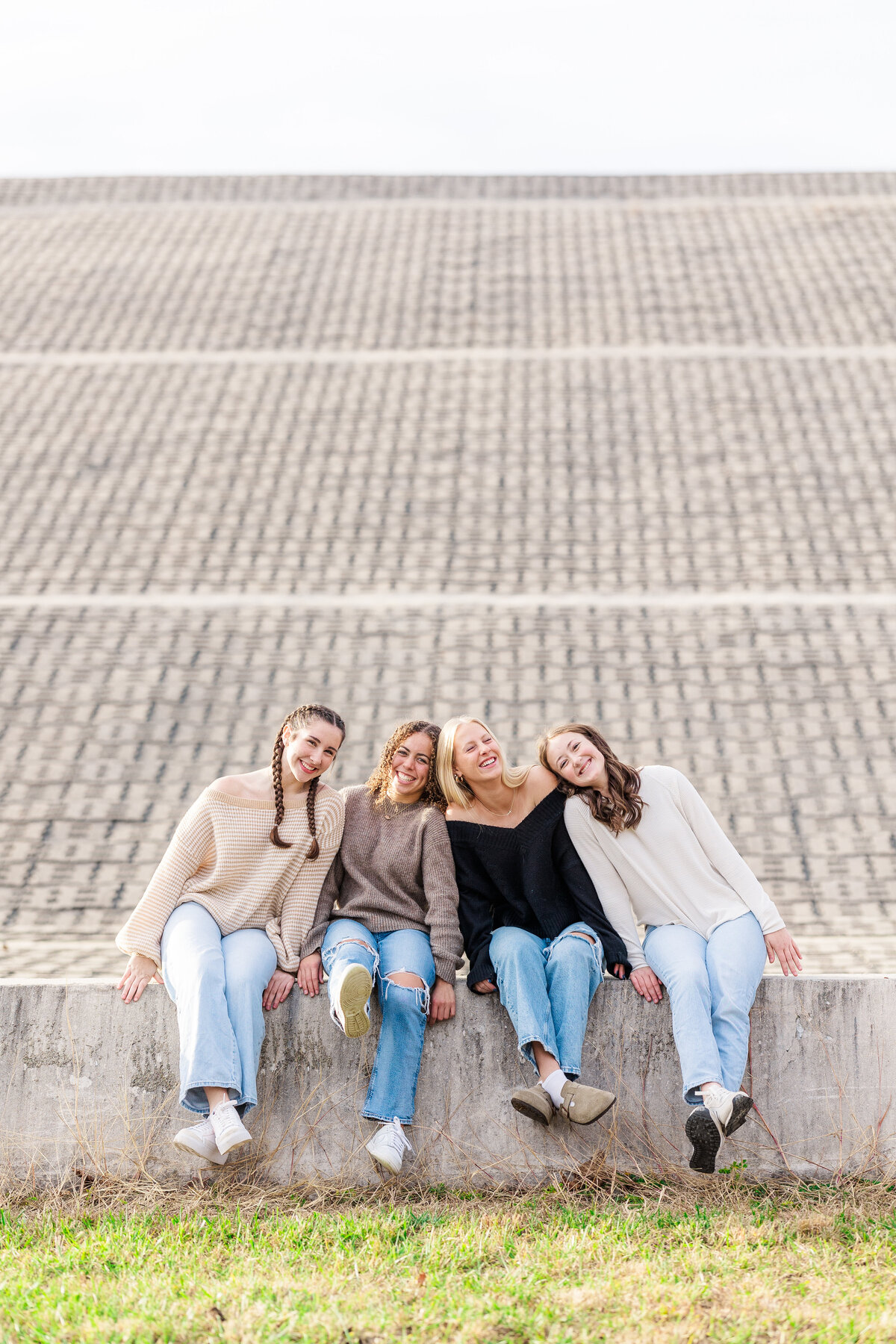AmandaCollPhotography_Seniors_JaylenMcKenzieEmersonMarissaKalli_0041