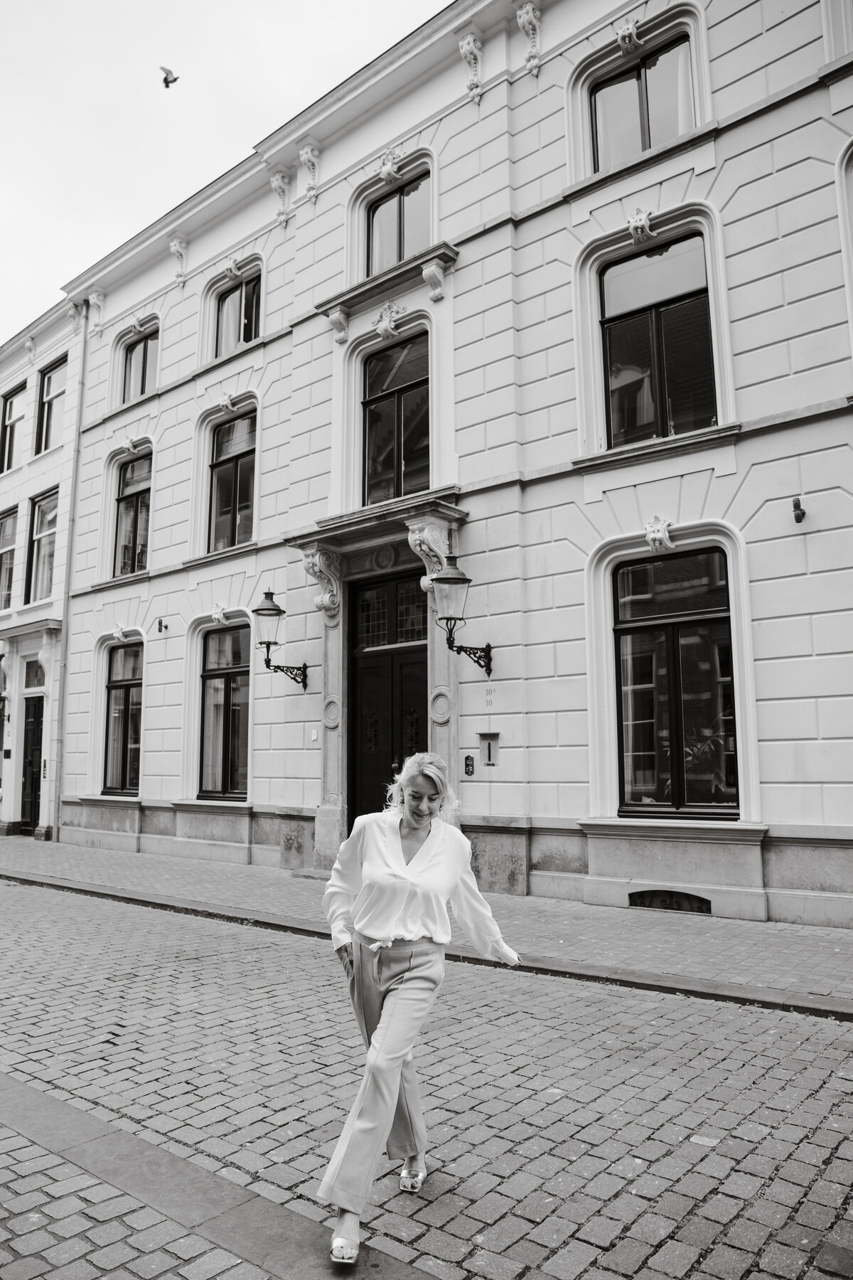 Laura, cityshoot 5 juli 2024 door Studio Lorá Photography-11