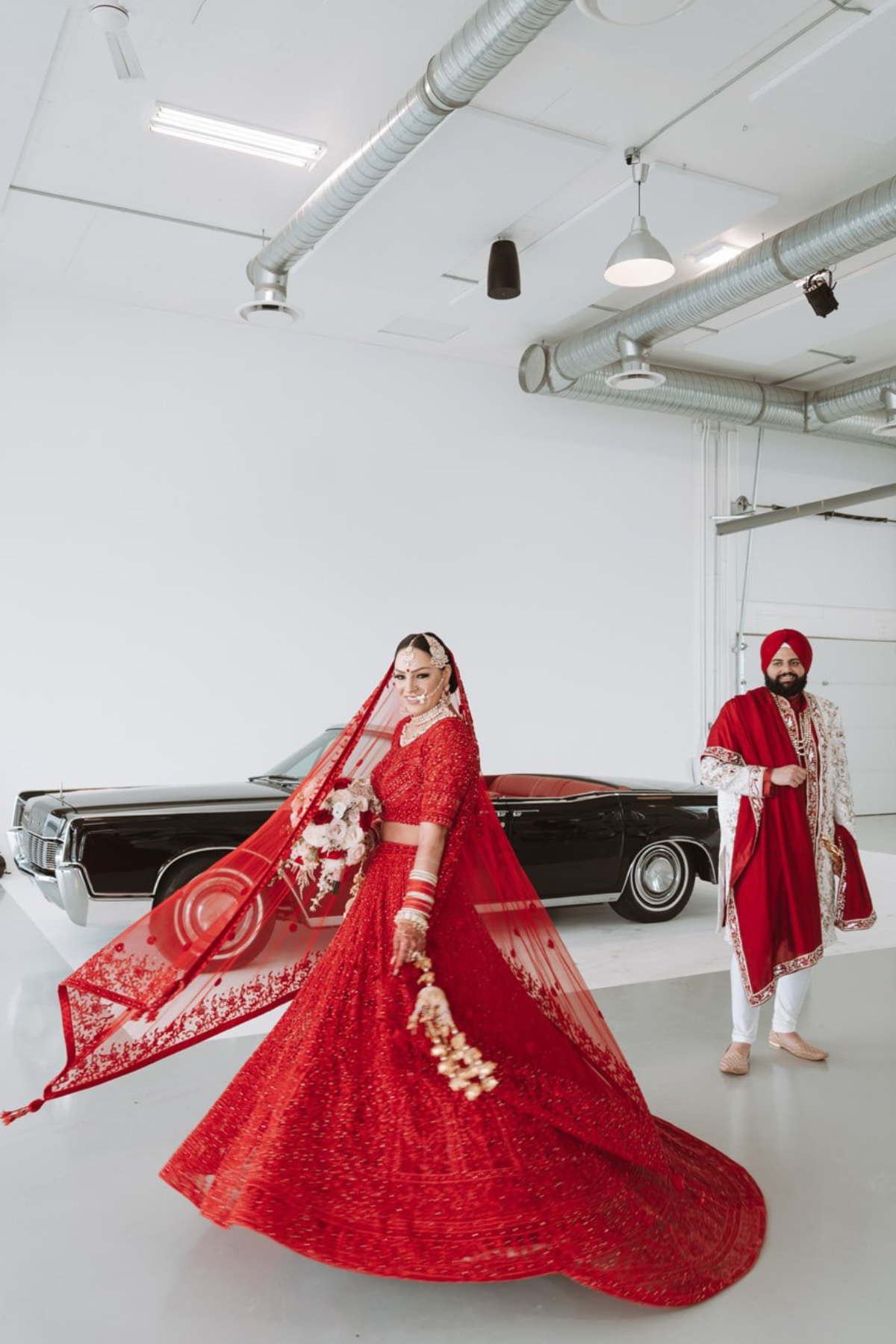 red-gold-sikh-ceremony-bride-groom-2