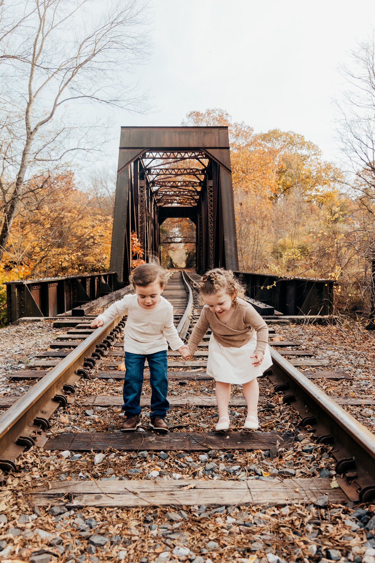 cousins_jumping_love_nicoleoconnorphotography.jpg