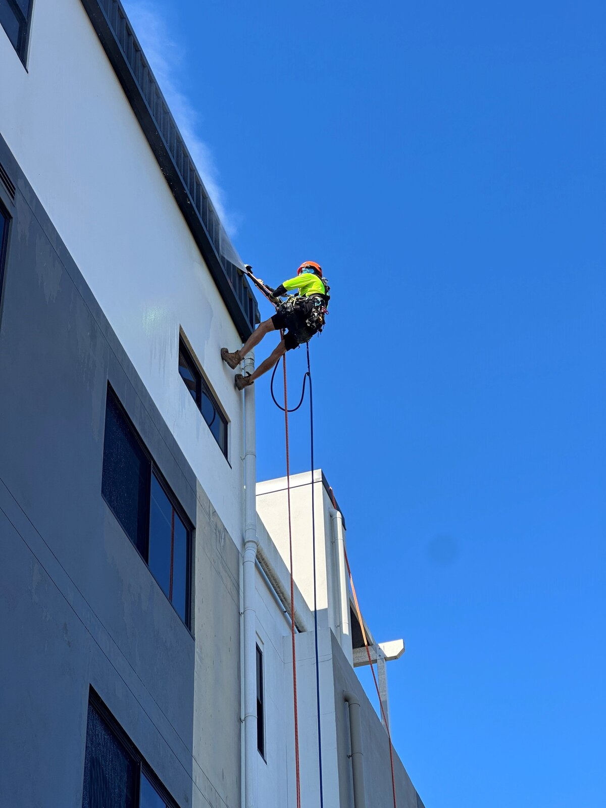 Abseiler Washing