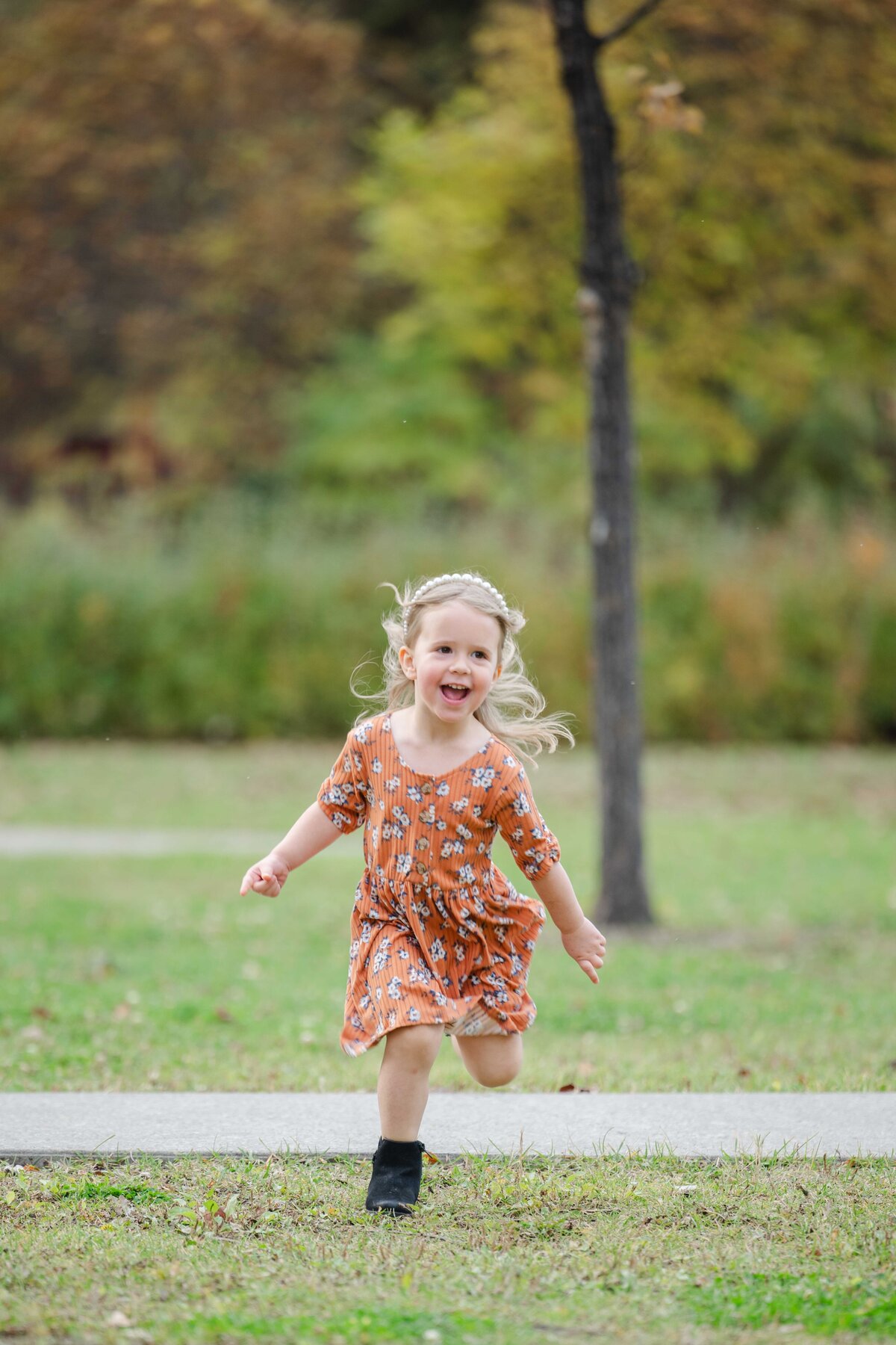Edmonton Fall Family Photographer _ Lily Laidlaw Photogragraphy-8