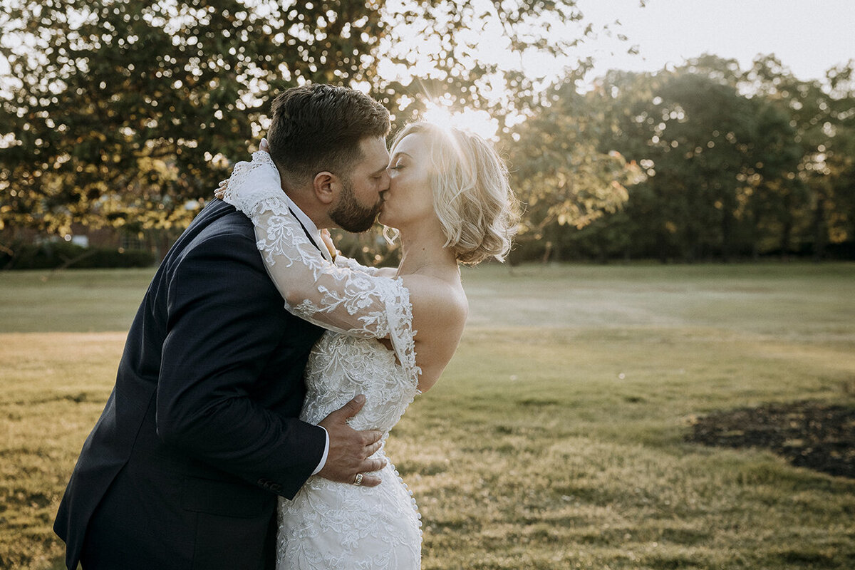 Mira Park Photography NY based wedding photographer Wedding portrait at Bourne Mansion in Long Island, NY