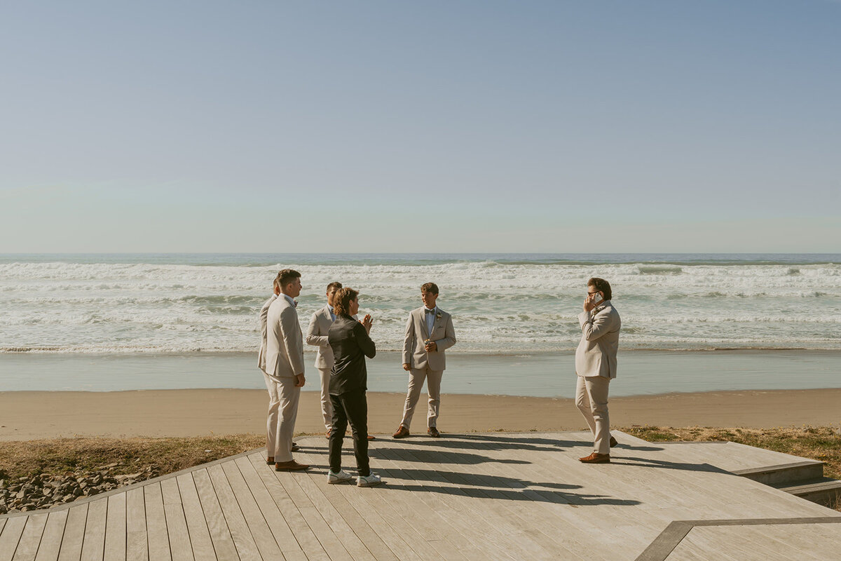 Emily-Noelle-Photo-Wedding-Photos-Cannon-Beach-Oregon-01797_websize