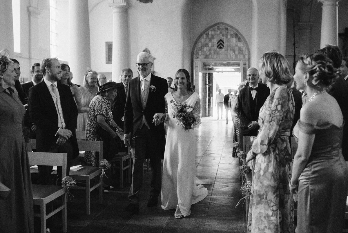 98-Olivia_Poncelet-Film-Photographer-Mariage-Chateau-de-la-Rocq-RH-WEB-72