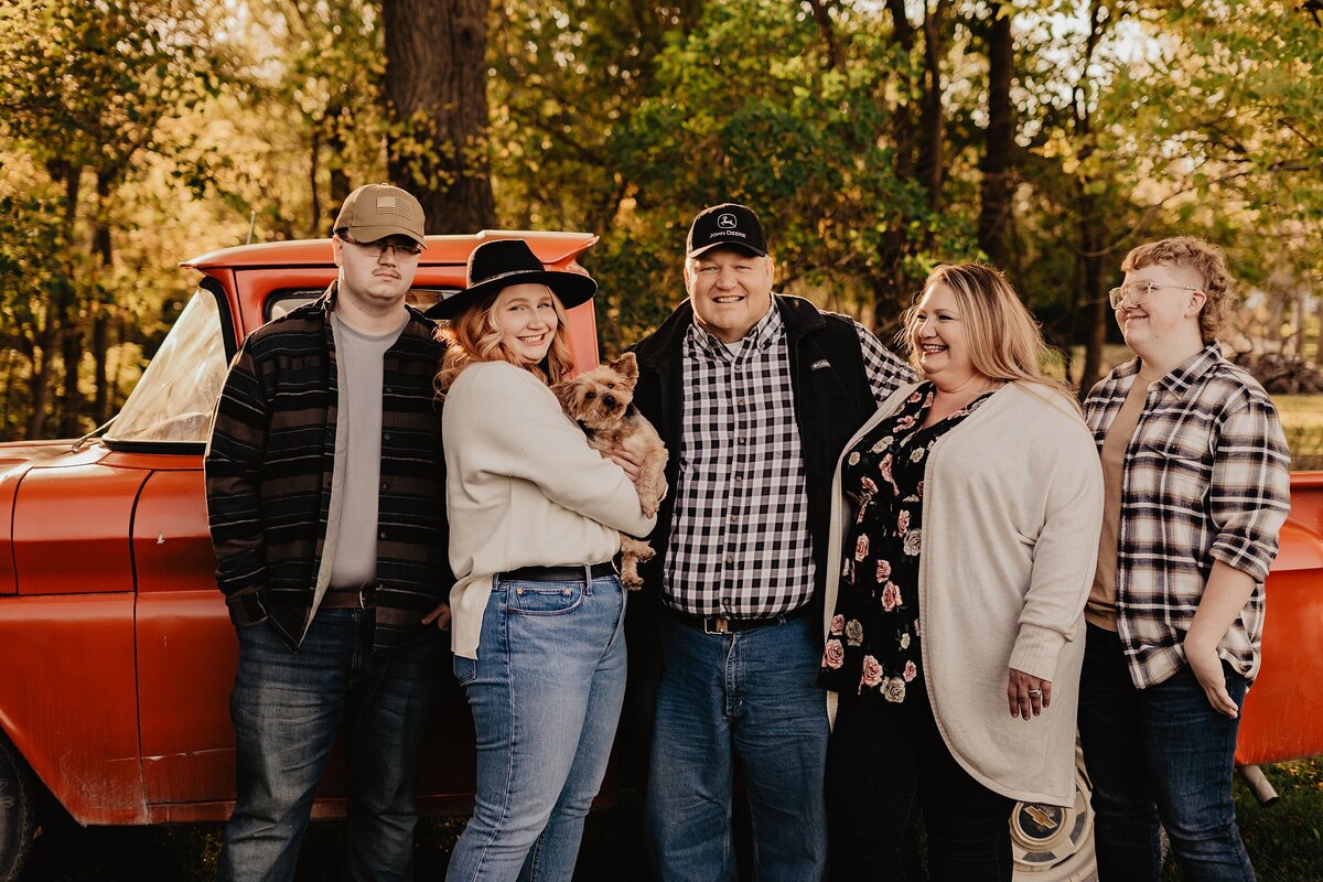 storyteller-collective-photo-co-fall-family-session-with-dog-and-red-truck-iowa