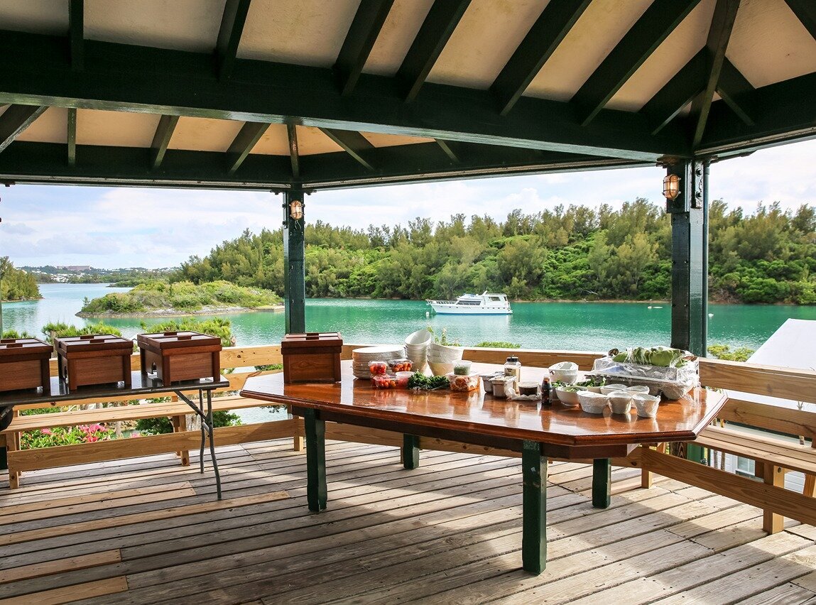Revolve-Lunch-Bermuda-Dasfete-34