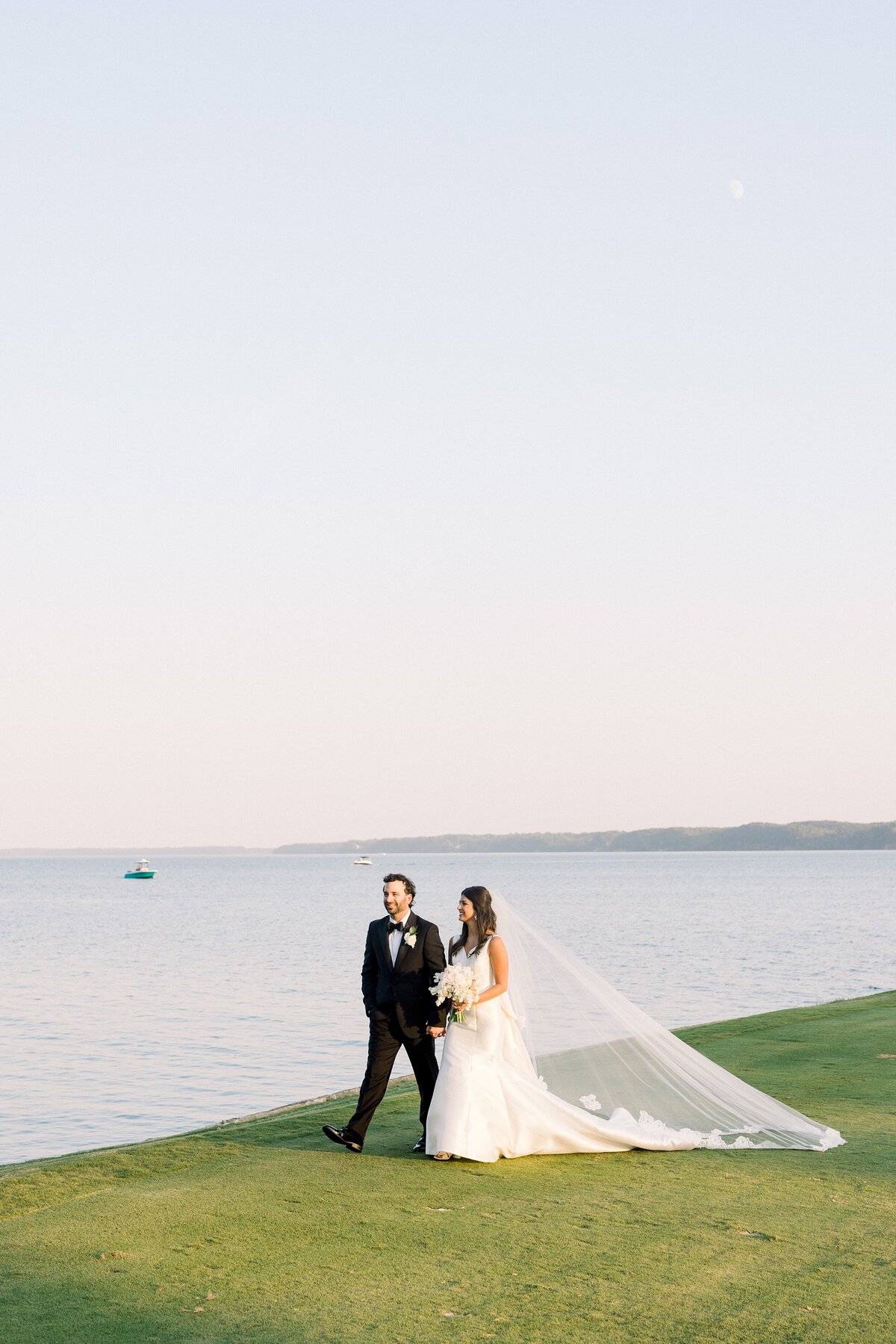 Turtle-Point-Yacht-and-Country-Club-Wedding-13