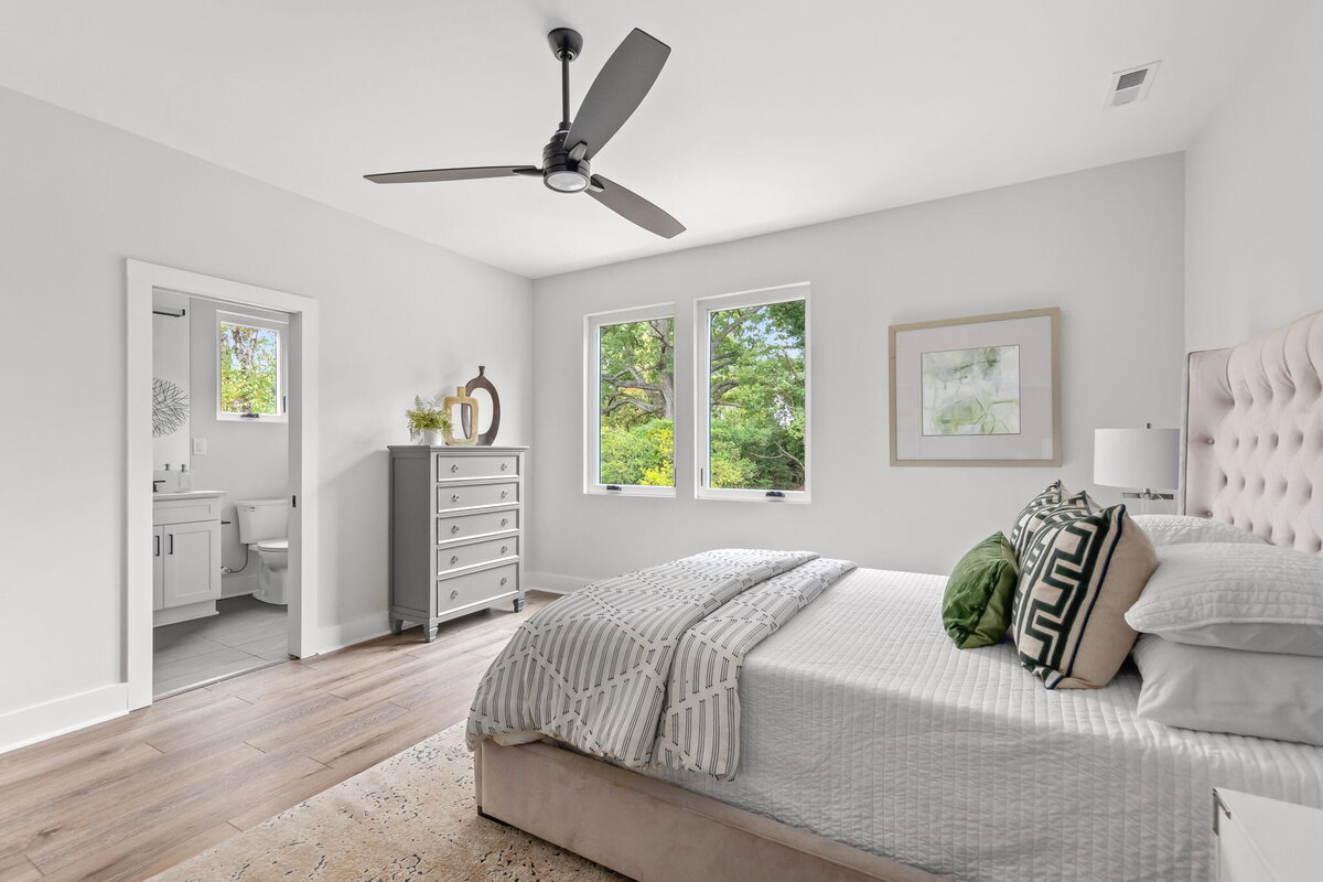Hallmark Builders - Parkway Ave - Charlotte new construction homes developer - 17