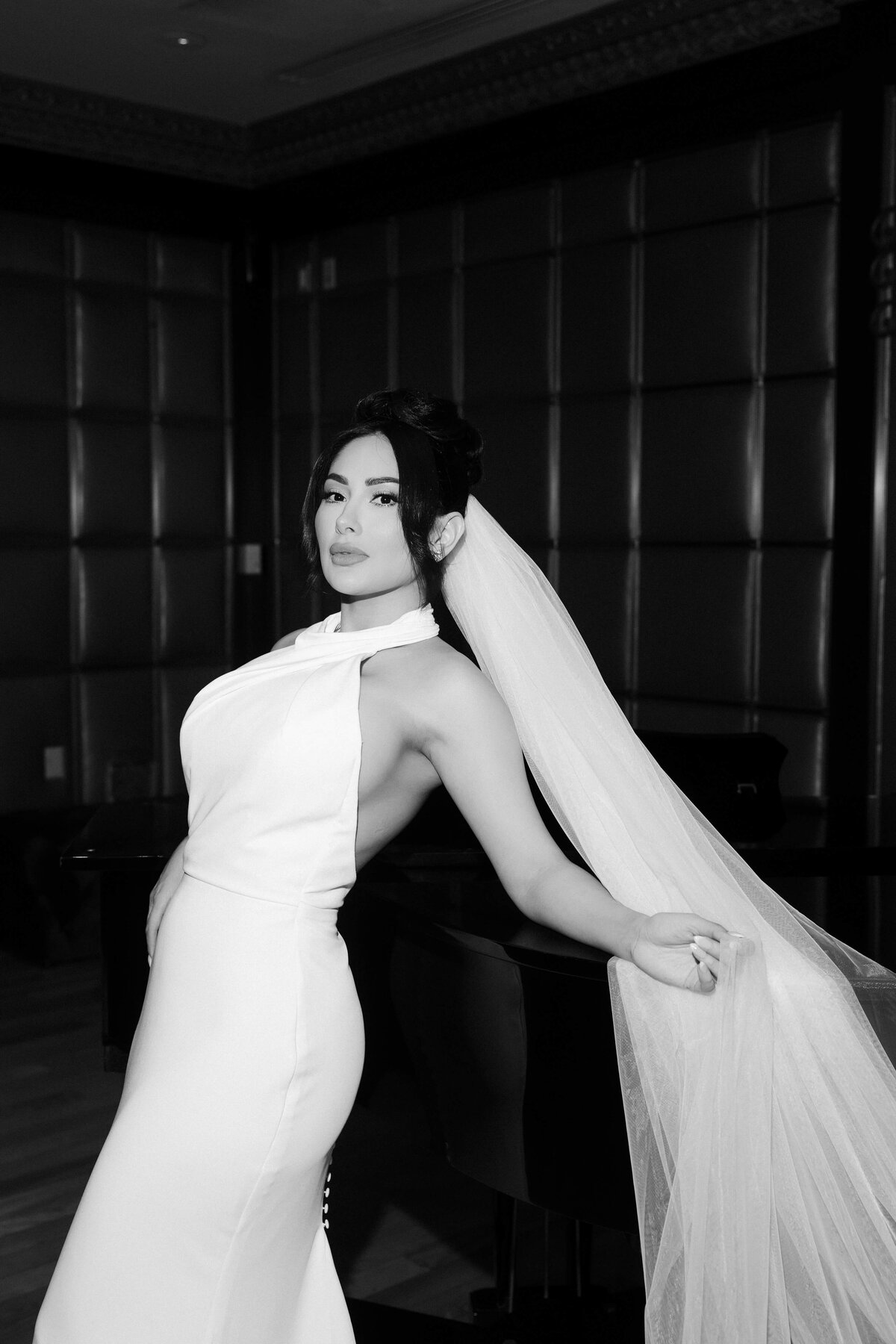 38riskyexposure_andrea-george_las-vegas-elopement-photography