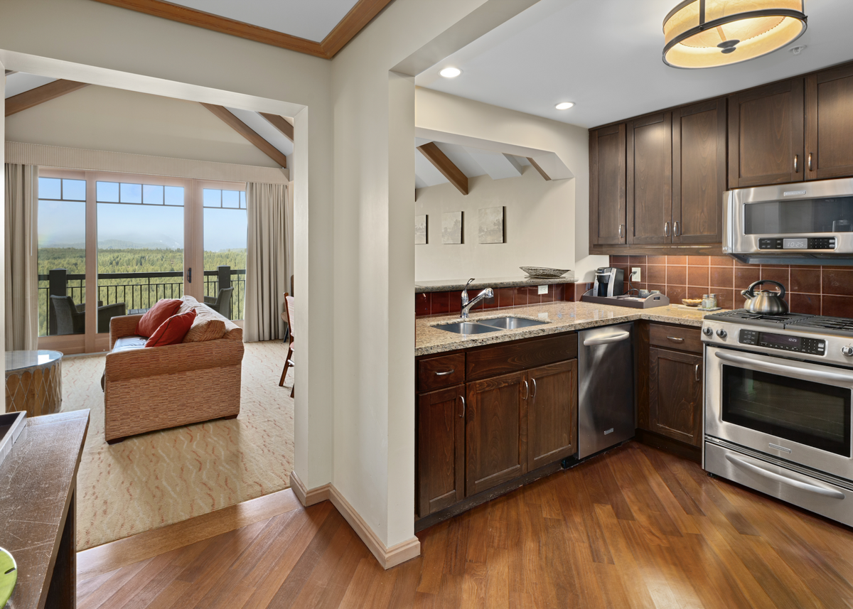 SUNCADIA PENTHOUSE 10