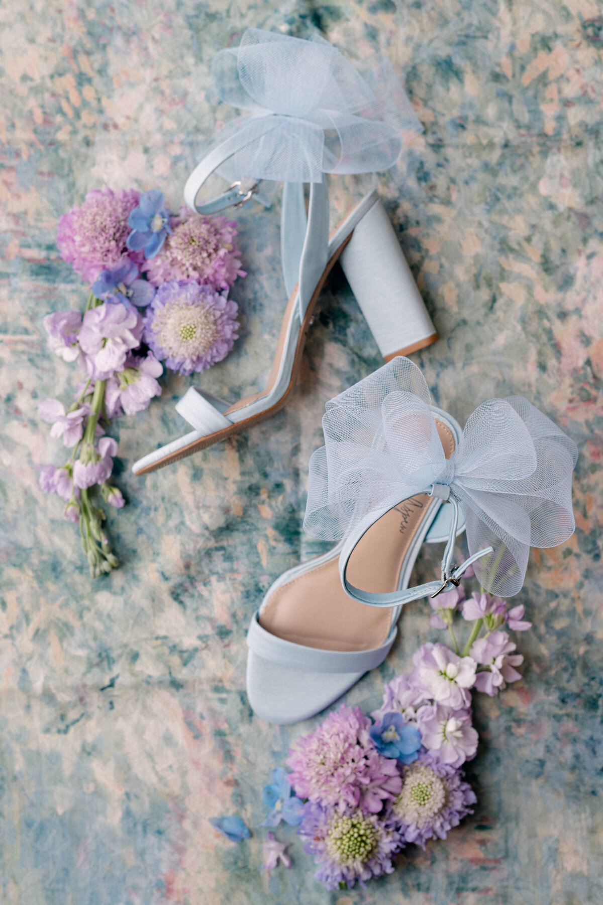 Brit-Jaye-the-steam-plant-wedding-blush-and-bloom-floral-v-1