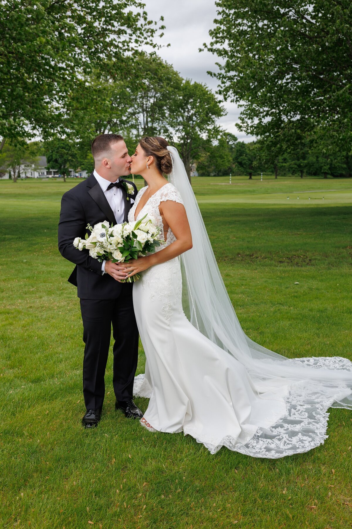 wedding-portraits-springfield-country-club-ma-3